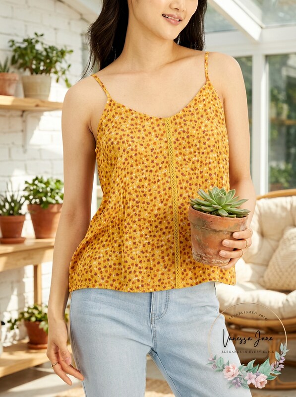 Hippie Rose Juniors Textured Lace-Trim Camisole, Size XS
