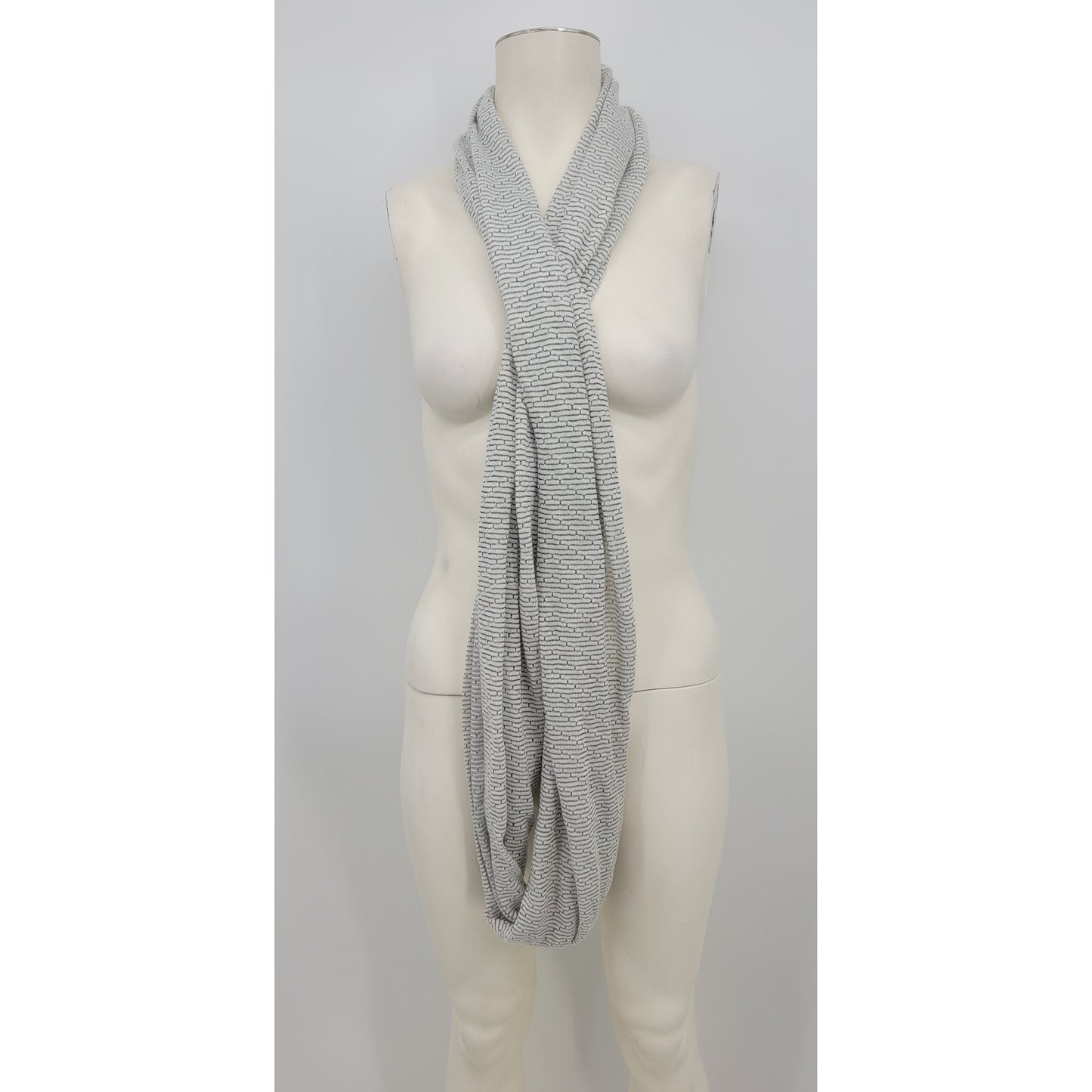 Echo Design Womens Through the Looking Glass Infinity Scarf, Grey