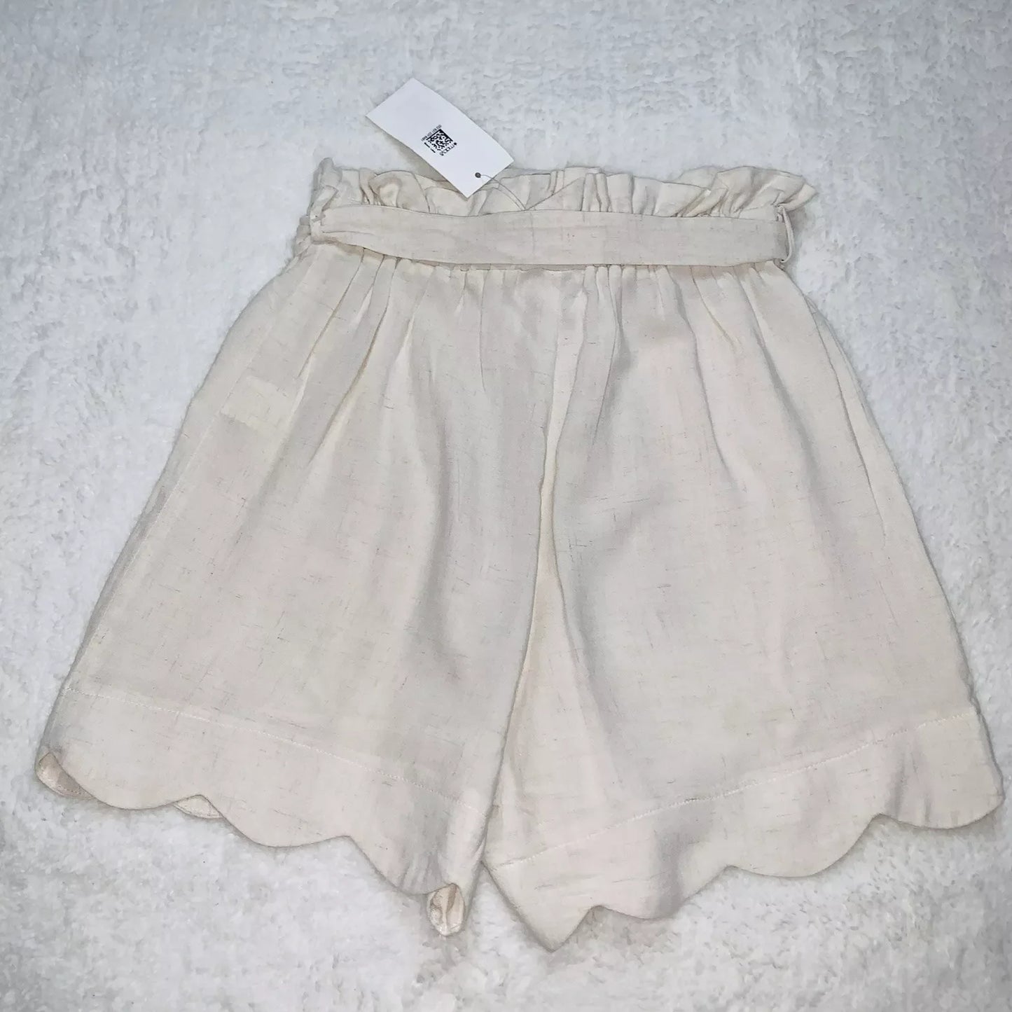 Monteau Big Girls Linen Scallop Hem Shorts, Size Small
